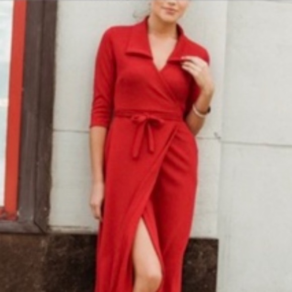 NEW•L•CLASSY RED WRAP DRESS•NWT - Picture 4 of 9